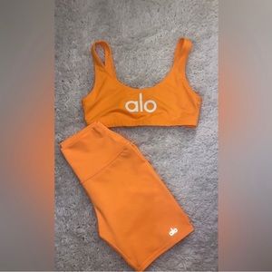 Alo Yoga Set